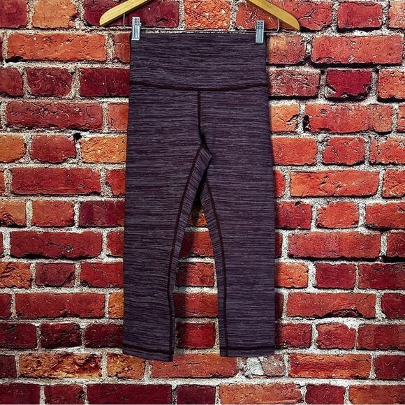 lululemon athletica Pants - Lululemon Capri leggings